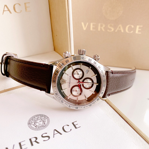 Chất liệu và thiết kế của đồng hồ Versace 